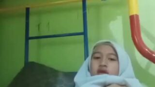 Bokep Ukhti smp keenakan colmek